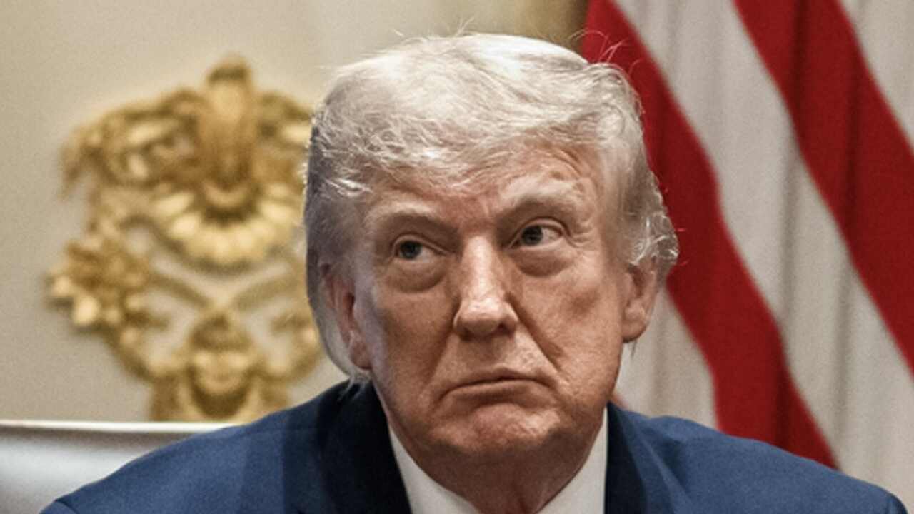 Trump é criticado após sugerir "presente dourado" para a Casa Branca 