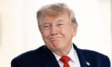 Piada de Trump sobre Albert Einstein arranca risadas até de críticos