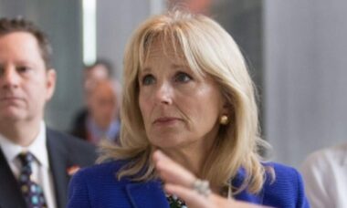 Jill Biden admite que Joe Biden não teria condições de cumprir um segundo mandato