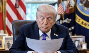 Trump minimiza preço de ingressos de US$ 8 mil para jogo dos Knicks
