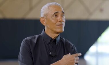 Obama brinca sobre espaço que ocupa na mente de Trump em entrevista