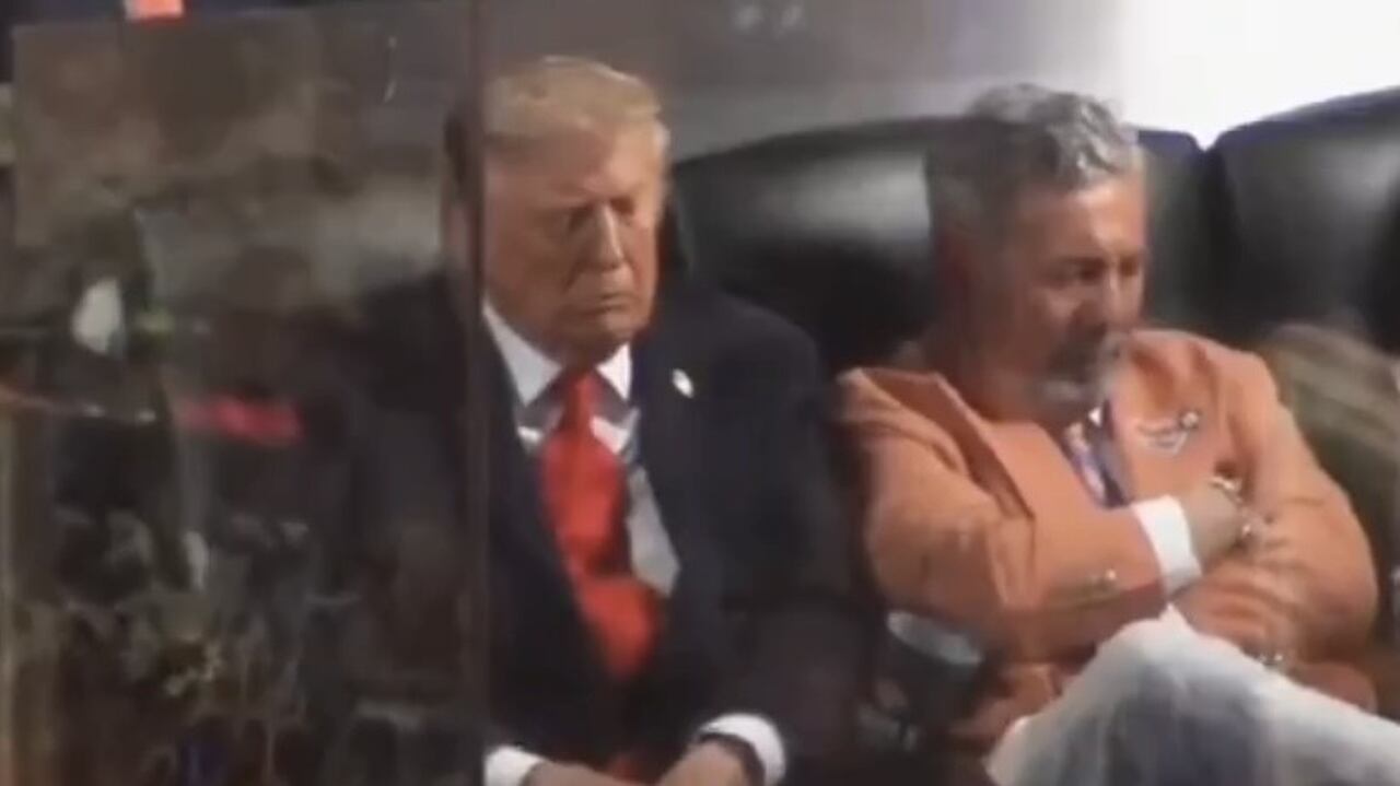 Trump é acusado de cochilar durante jogo das finais da NBA em Nova York
