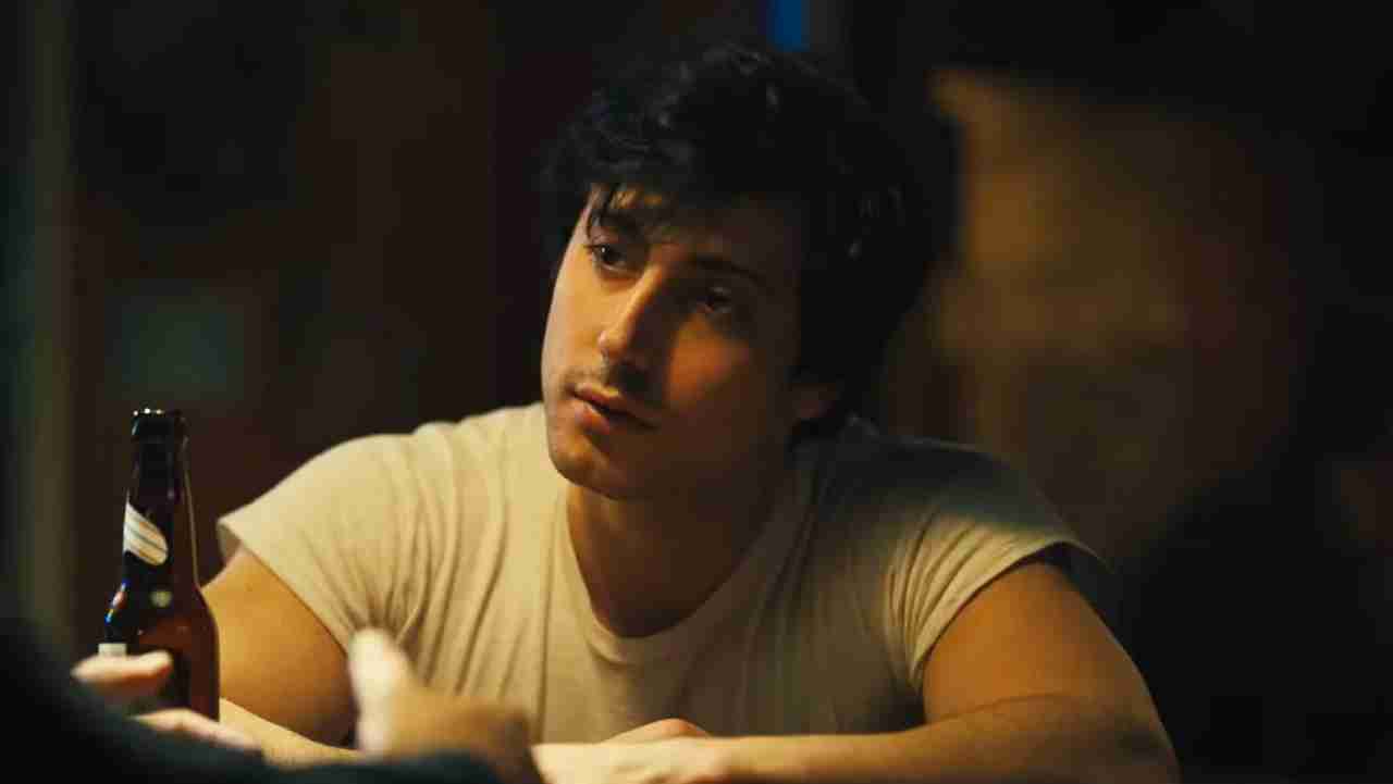 Anthony Ippolito em I Play Rocky - reprodução YouTube