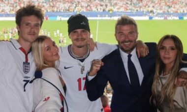 David Beckham presta homenagem à seleção inglesa após derrota na Copa: "Coração partido"